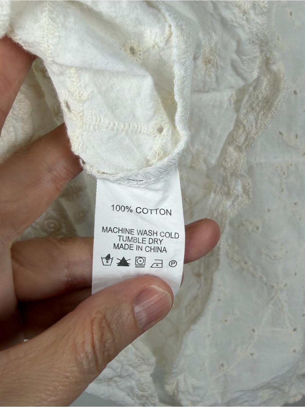 Anthropologie Kindred White Eyelet Embroidered Ruffle Cottagecore Top Medium - Picture 6 of 10